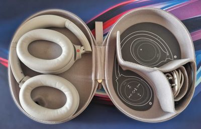 Продам Sony WH-1000XM4 — оригинал, отличное состояние