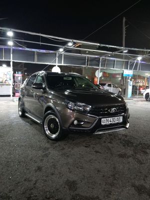 автомобиль продаётся lada vesta cross