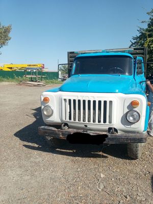 Gaz 53 sotiladi zòr xolatda