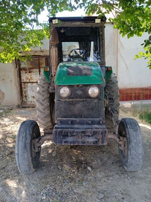 Traktor modeli Ttz 80.10