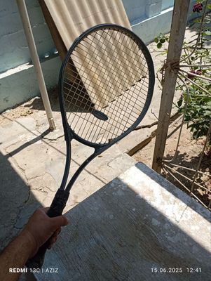 Tennis raketka sotiladi bitta dona b/u