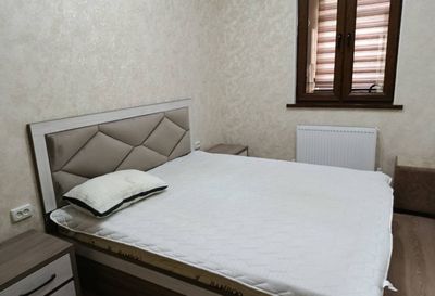 Миробод тумани Ойбек метро бекати ёнида ижарага кв