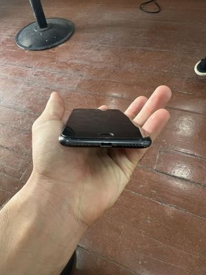 iPhone 7 32 GB srochna