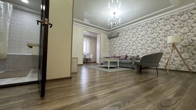 3 ком ЦУМ Ойбек 110 школа Ц-7 метро Космонавтов Рашидова с животными