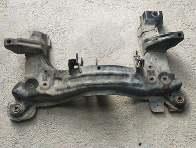 Balka Lacetti (1.8) uchun .Продам Балку для Ласетти 1.8