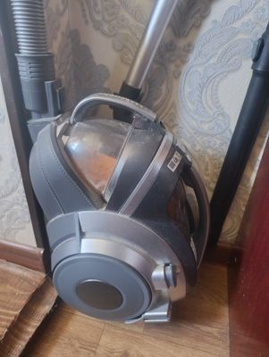 Продам пылесос lg