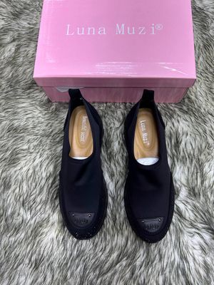 LUNA MUZI trend model makas