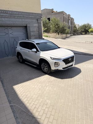 Hyundai (xunday) Santafe 2020 sotiladi.