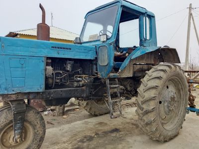 Traktr belarus sotiladi