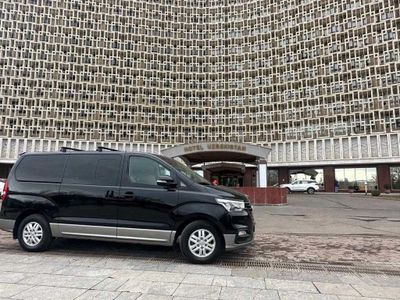 Такси в горы. Туристические поездки на микроавтобусе Hyundai H1