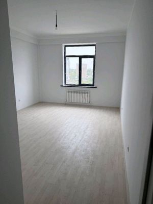 Продаётся 3-комнатная квартира в Яккасарайском
