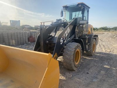 Pogruzchik sotiladi 1.5 kub 2024 yil deyarli yangi 300 soat ishlagan.