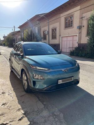 Hyndai kona ev 500 km zapas xod