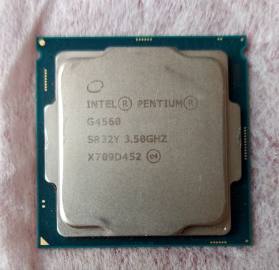 Процессор Intel Pentium G4560