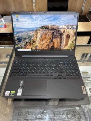 Lenovo IdeaPad Gaming 3 15 i5-10300H Nvidia GTX 1650 ram 16 SSD 226+1T