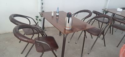 Kafe uchun stol stul