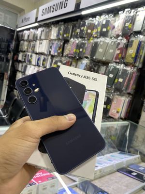 Samsung A35.