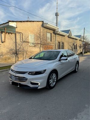 Malibu 2.4L + Metan gaz srochna sotiladi