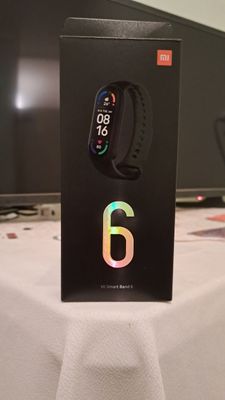 Mi Smart Band 6 sotiladi srochna