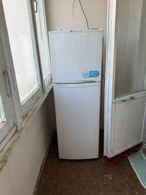 Холодильник LG В нормальной состоянии, рабочий.