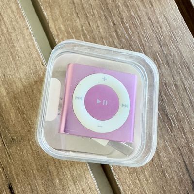 iPod Shuffle 4th generation 2GB