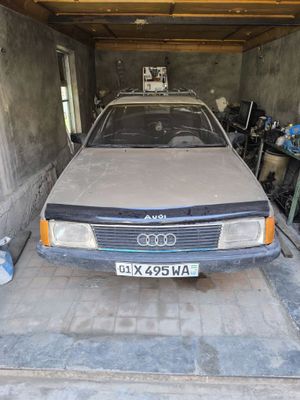 Audi 100 c3 на ходу состаяние средние машина на запчасти продаётся