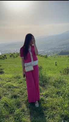 Розовая двойка