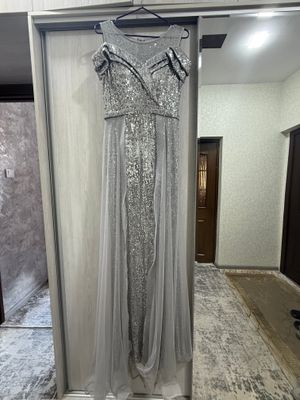 Вечерние платья