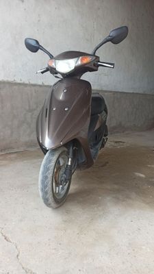 Skuter Suzuki address v50