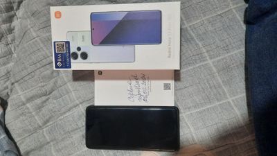 Redmi 13 pro+5G xotira 512GB versia 12.karobka dakument bor