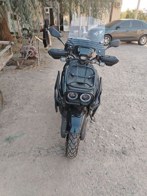 Skuter sotiladi xali yangi