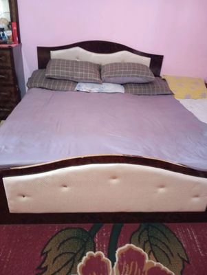 mebel sotiladi 30000 sum