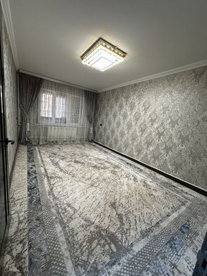 Fargʻona shahar. Qirguli mavzesi. 2 xonali uy sotiladi. Yevroremont.