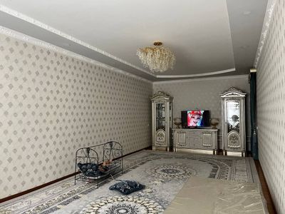 Космободда ховли жой сотилади
