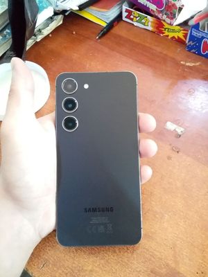 Samsung S23 ideal