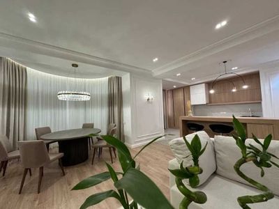 *7 Сдаётся в аренду 3-ком/4/9 квартира на Ц-6 "GENTLEMEN'S PUB 133м2
