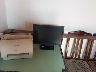 Monitor va printer sotiladi