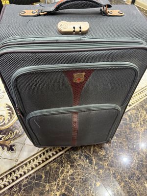 Продается 2 чемодана за 150.000тыс