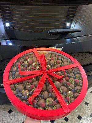 Подарки sovgalar клубника в шоколаде