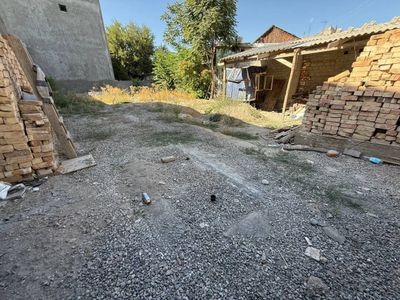 срочно продается участок земли под строительство 3-сот циалковиский
