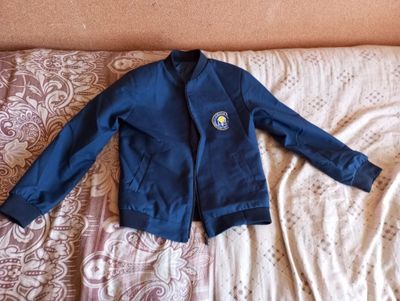 Продам школьные вещи на мальчика в первый класс.