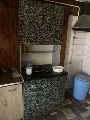 Срочно продам кухонный шкаф