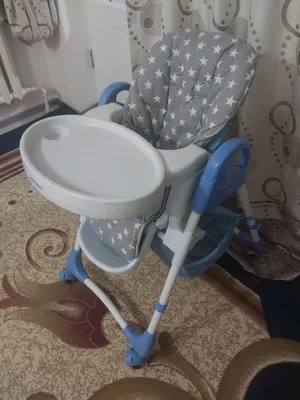 Стульчик для кормления на колесиках Состояние б/у Удобное Може