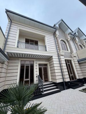 Янги тошми Карима Мед городок 2.7 сотих 6 хона