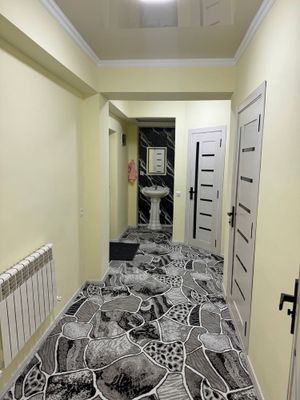 Урганч ситида ижарага 2 хонали кв