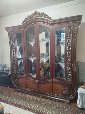 Mebel sotiladi Srochno