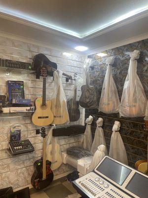 Gitara Optom 25 narxi