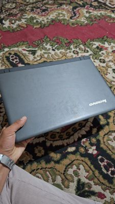 Lenovo noutboki sotiladi