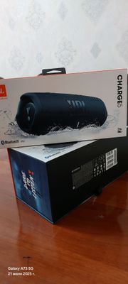 Продаю новою оригенальною колонку JBL Charge-5