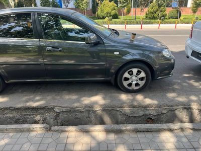 Продаю Lacetti Gentra